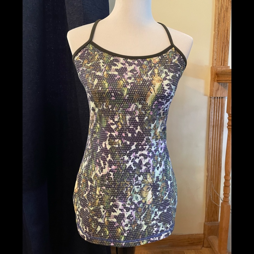 Lululemon tank top